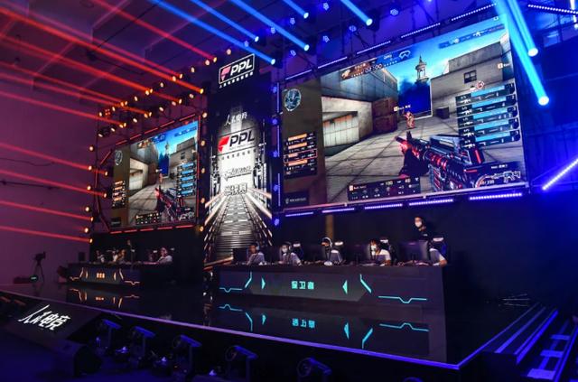 你无法击败 T1 ，更不用说T2了！ ThunderTalk Gaming 在第一场比赛中以激烈的早期和晚期失败以及混乱的团战击败了 Bilibili Gaming 。