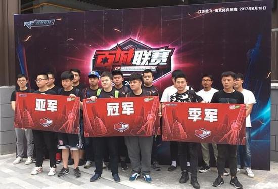 Scout ：遗憾的是我们在训练赛优势的地方或者熟悉的点没有打出来